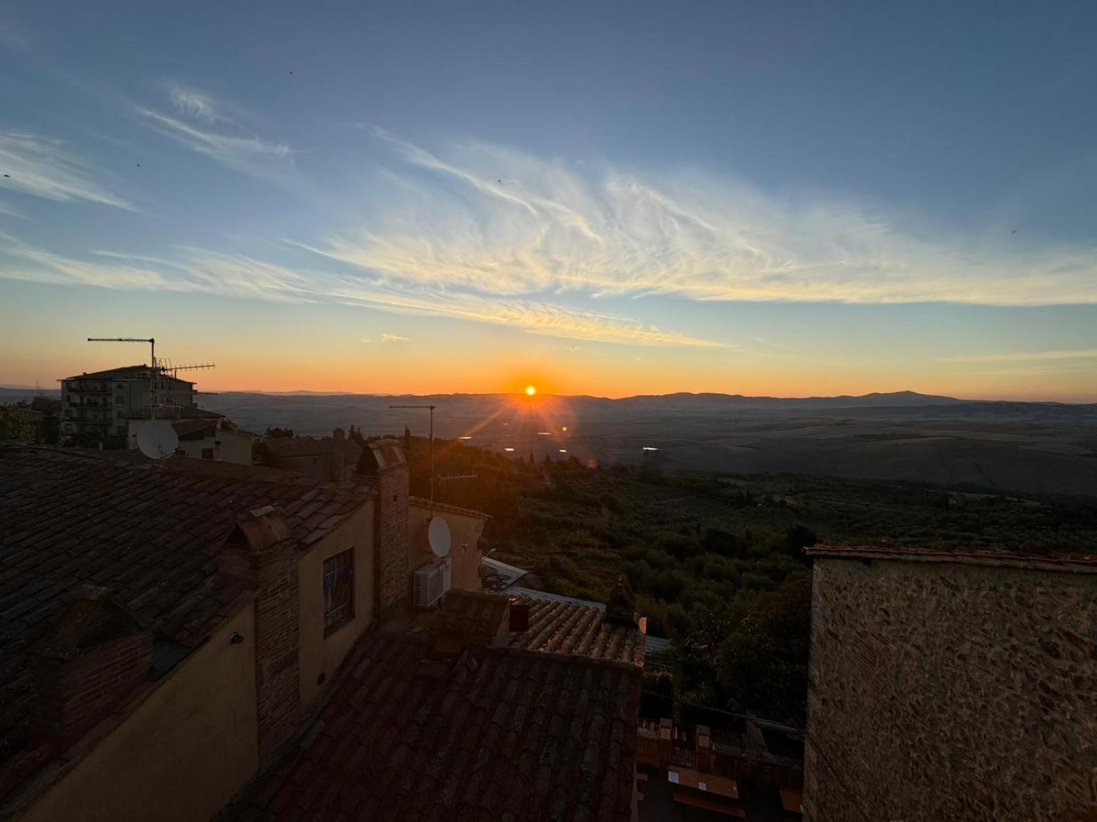 דירות Castiglione dʼOrcia La Terrazza Sulla Val D'Orcia מראה חיצוני תמונה
